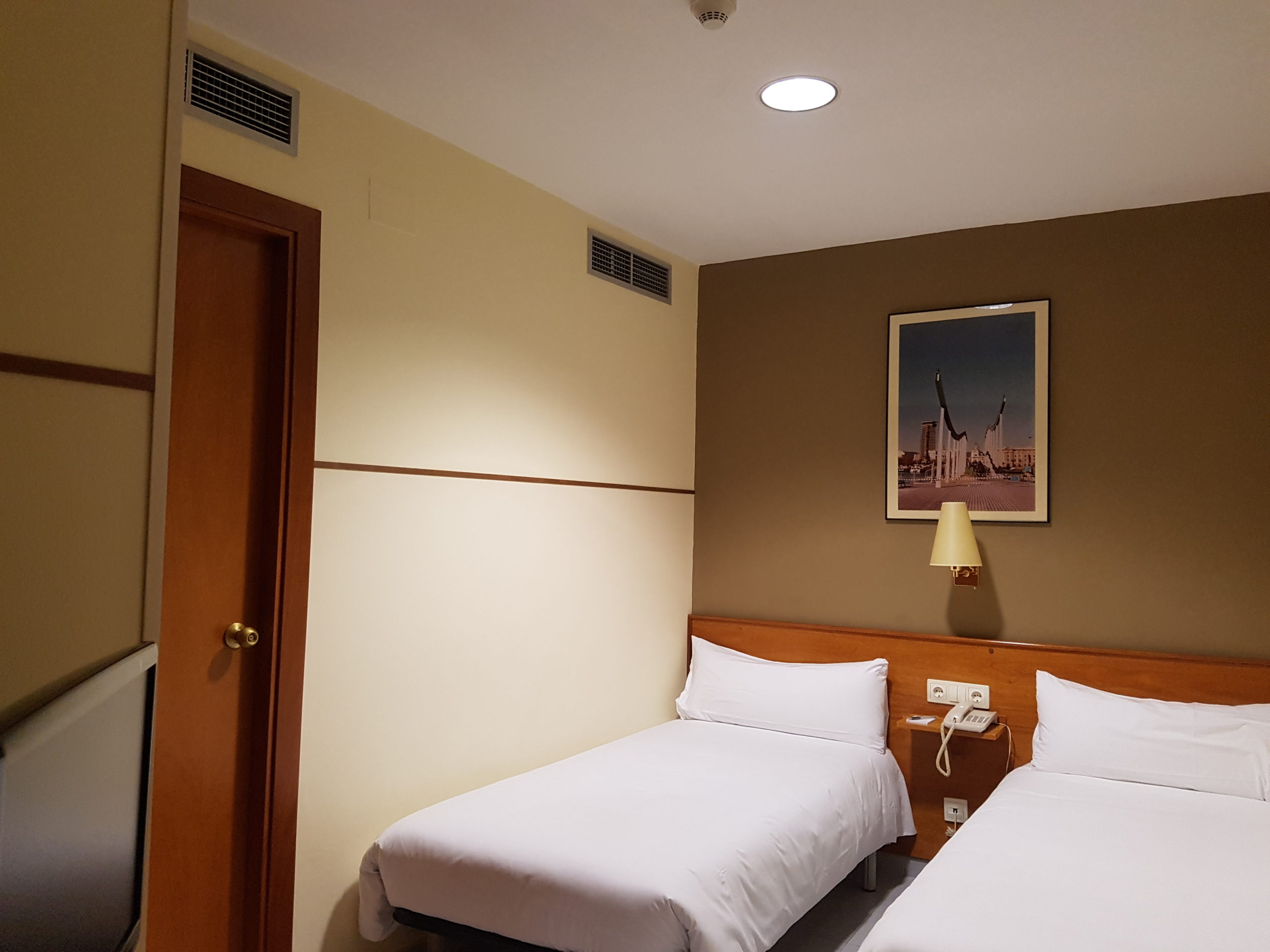 Economy Twin Room